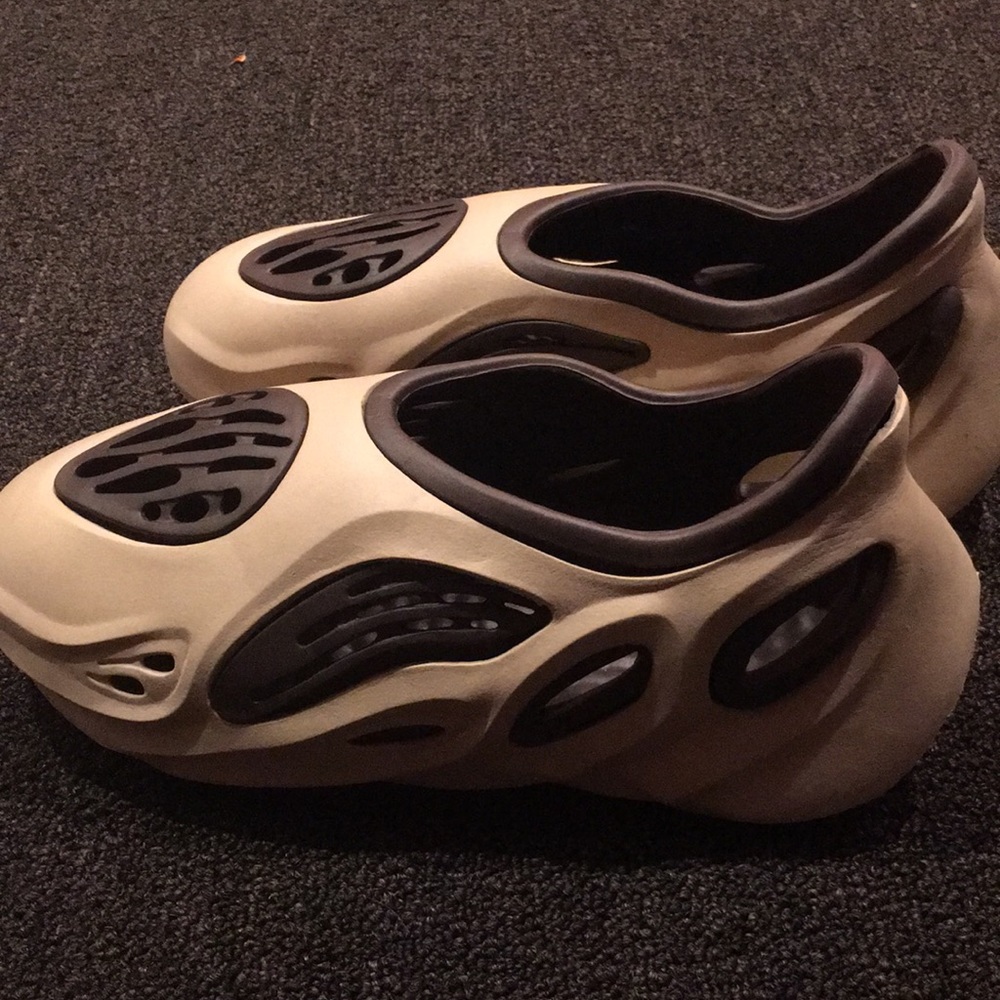 Real yeezy slippers